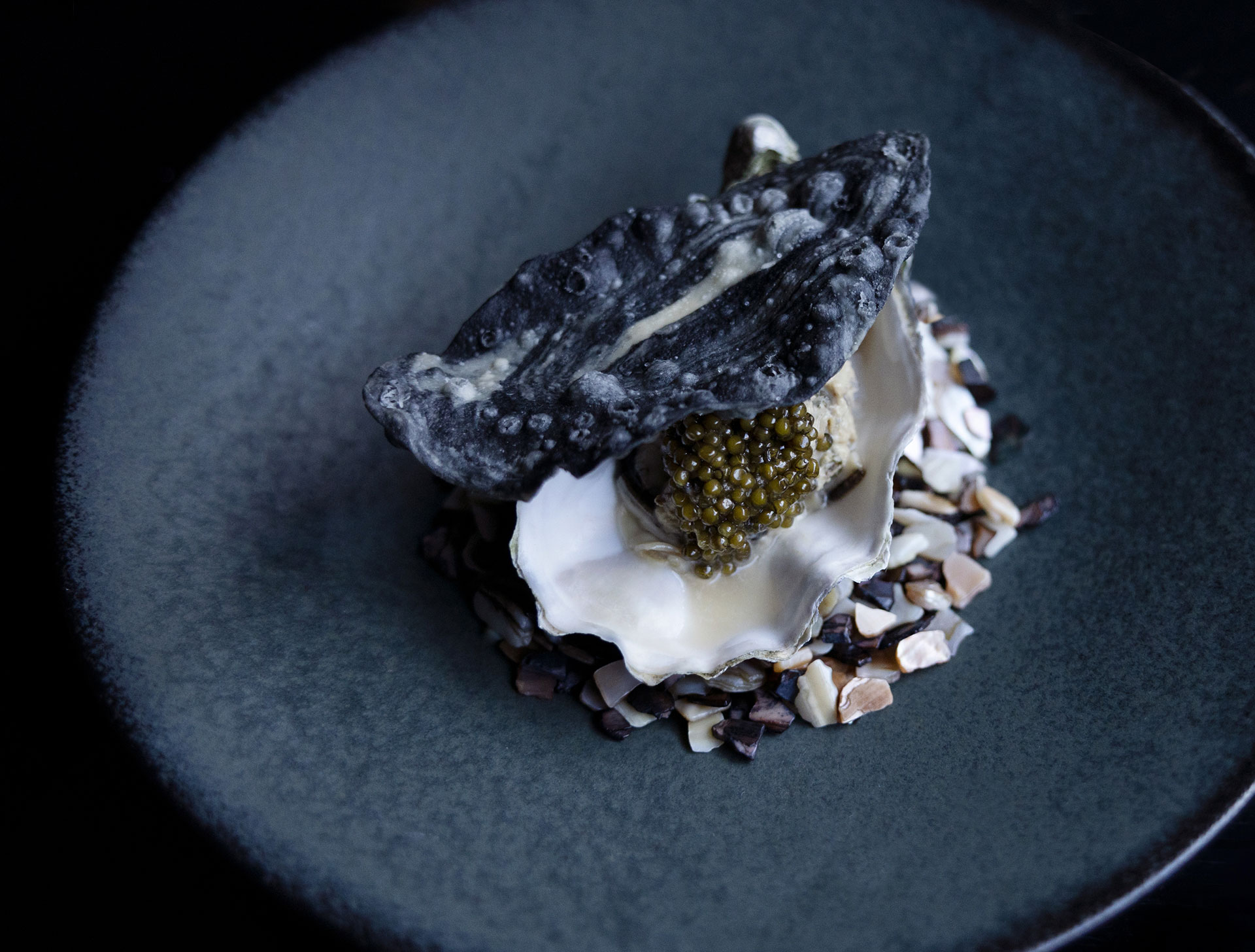 2022 winter yakimono oyster on plate